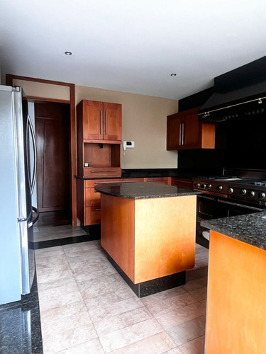 Casa En Venta En Bosques De Las Lomas Cr1761
