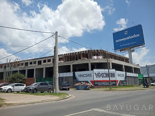 Venta / Locales Comerciales Sobre Panamericana / Bayugar Negocios Inmobiliarios