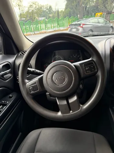 Jeep Patriot Sport 4x2 Cvt