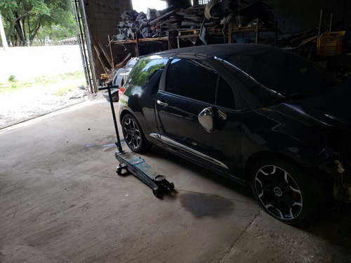 Imagem 2 de 3 de Sucata Ds3 2014 - Fechadura Porta Malas Spoiler