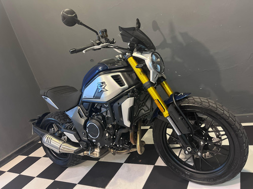 Cfmoto 700 Scrambler No Ducati Sixty2 400 Icon 800 Royal