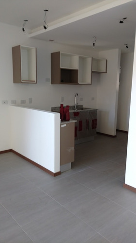 Imagen 3 de 8 de Departamento En Venta En Canning.