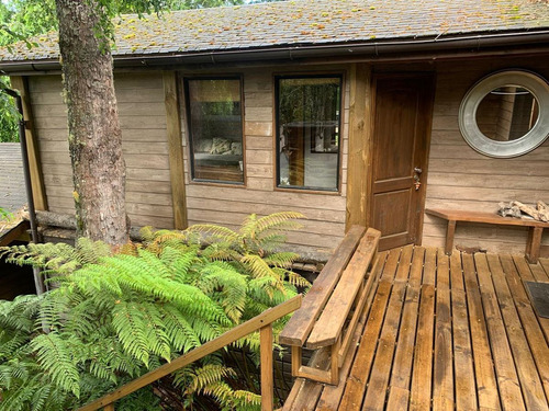 Casa En Venta De 8 Dorm. En Panguipulli
