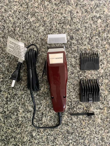 Imagen 2 de 4 de Cortadora De Pelo Wemir Profesional 220v 12w Ergonomica Color Bordó
