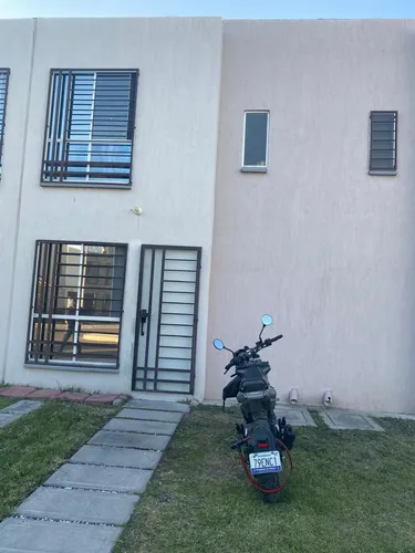 Casa En Venta En Villas De La Estancia