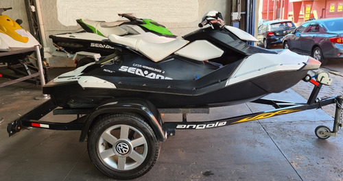 Jet Ski Spark 2014