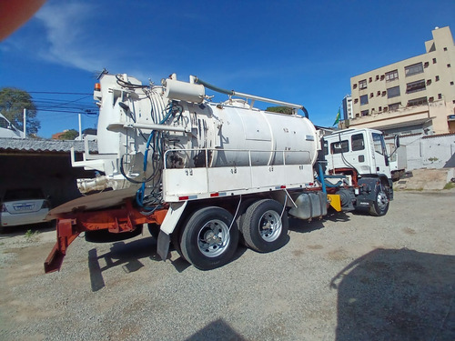 Caminhão Limpa Fossa Iveco Tector 170e22 2004/2005