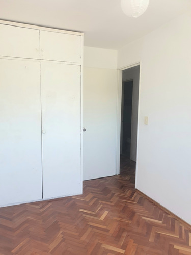 Imagen 8 de 13 de Alquiler Apto 2dorm , 1 Baño Prox A Estadio.