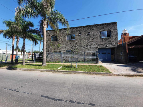Venta Galpon De 380m² Caaguazu 1696 Ituzaingo