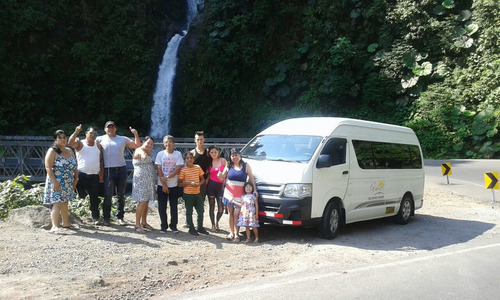 Imagen 5 de 10 de Microbuses Para Viajes