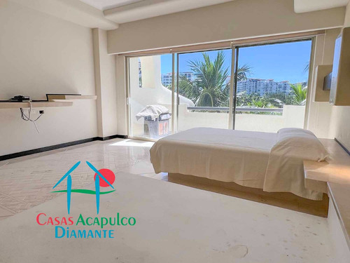 Cad Son Vida Petén Ph C8. Terraza Con Vista A Los Jardines Y Albercas