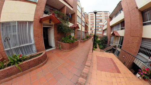 Casa En Santa Teresa(bogota) Rah Co: 21-1009