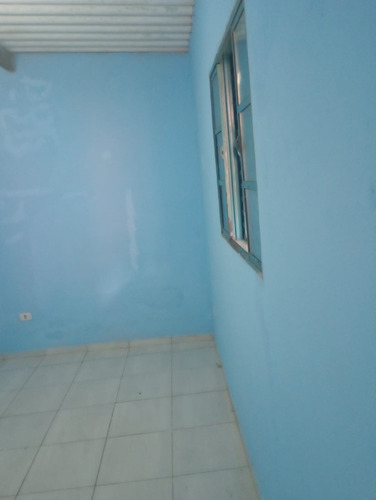 Casa Com 2 Comodos R$ 800,00 ( Incluso Água E Luz )