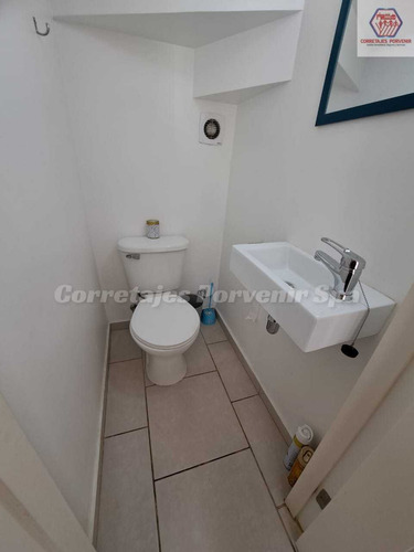 Casa En Arriendo Condominio Los Robles 2 (96416)