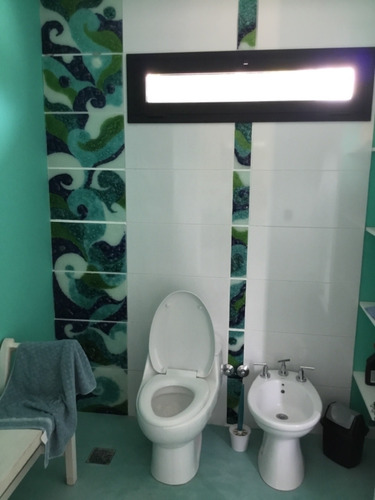 Moderna, Cemento Armado En Dos Lotes, Master Suite Ny 2 Mas