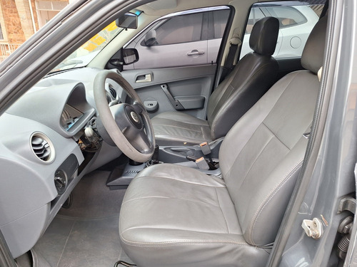 Volkswagen Gol 1.0 MI 8V FLEX 4P MANUAL G.IV