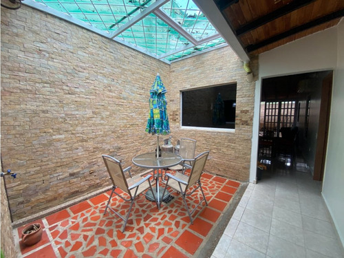 Casa En Venta En Valle De Oro San Diego Cb-8111849