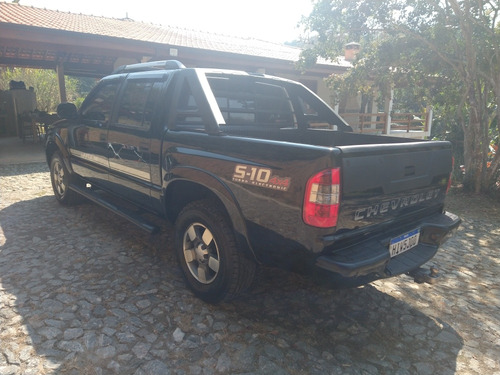 Chevrolet S10 2.8 Executive Cab. Dupla 4x4 4p
