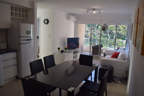 A Pasos De Playa Brava Con Servicios- Ref: 2865