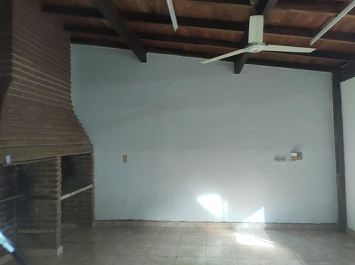 Edificio Comercial Y De Departamentos En Posadas Misiones