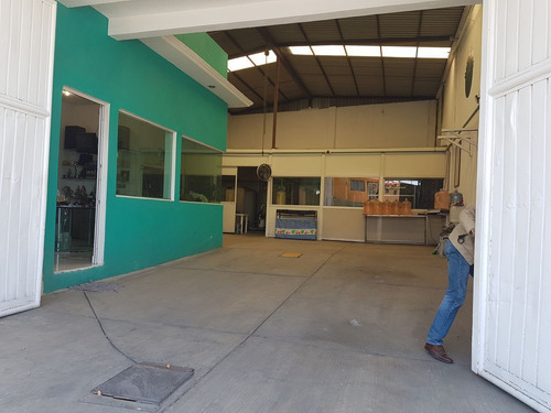 Bodega Comercial En Atizapán