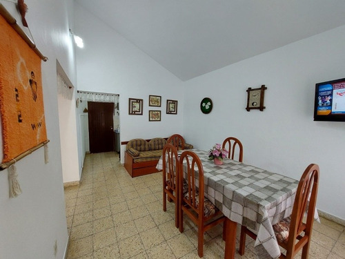 Imagen 12 de 24 de Chalet Valeria Del Mar Parque 800 M2 3 Ambs Cable Wifi.