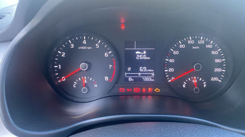 Imagen 22 de 25 de Kia Rio Vibrant 2023