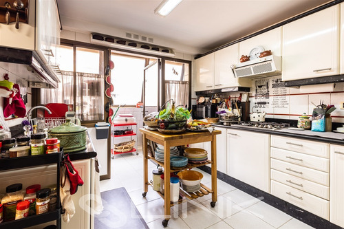 Departamento En Venta De 3 Dorm. En Las Condes, El Golf