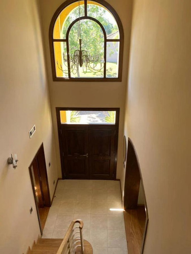Casa En Alquiler Nordelta, Anual Con Muebles