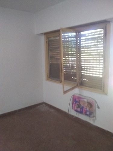 Imagen 3 de 7 de Venta Dpto 3 Amb Con Patio Y Balcón Villa Celina