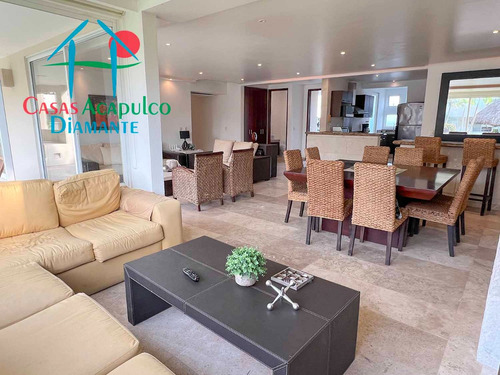 Cad Vidamar Residencial C1 D 101. Terraza Con Jacuzzi Y Salida Al Jardín