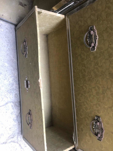 Imagen 5 de 10 de Baúl Ropero De Madera Y Filos De Bronce Antiguo A 700 Soles