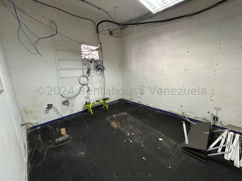Venta Casa-galpon En Bello Monte 24-20461