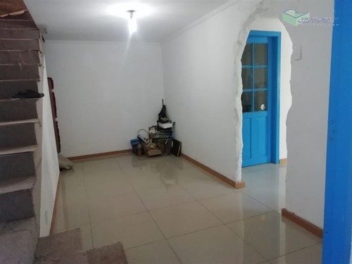 Casa En Venta De 3 Dorm. En La Reina