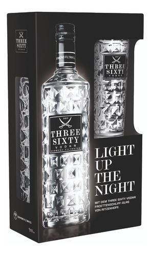 Vodka Three Sixty ultra premium alemana 700ml más estuche con vaso