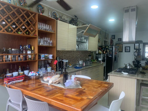 Se Vende Comodo Apartamento Con Anexo En Los Palos Grandes