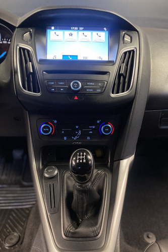 Ford Focus III 2.0 Se Plus Mt