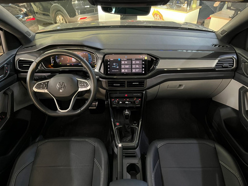 Volkswagen T-Cross 1.4 250 TSI TOTAL FLEX HIGHLINE AUTOMÁTICO