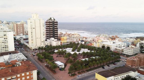 Imagen 19 de 27 de Venta De Apartamento Pent-house De 2 Dormitorios En Península