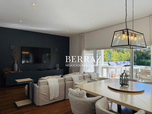 Casa Venta 5 Dormitorios Ayres Del Pilar Lote De 1037 M2 Pilar