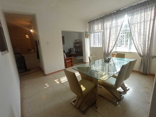 Imagen 7 de 30 de Casa Amplia Con Techo Platabanda En Las Acacias. Bajó De Precio.