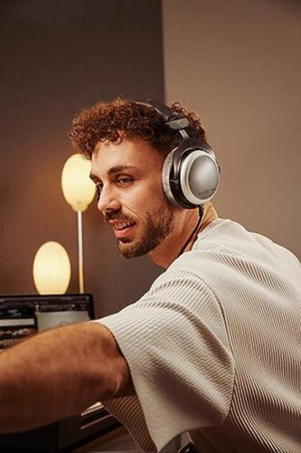 Auriculares De Estudio Supraaurales Beyerdynamic Dt 880 Pro