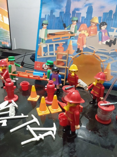 Imagen 2 de 2 de Playmobil Set Bomberos Id 9514