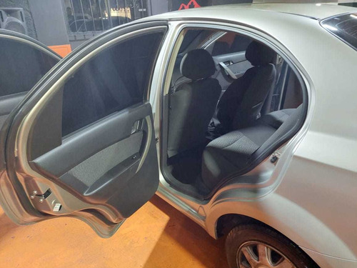 Imagen 9 de 13 de Chevrolet Aveo Sedan