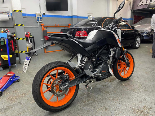 Imagen 3 de 9 de Ktm Duke 200