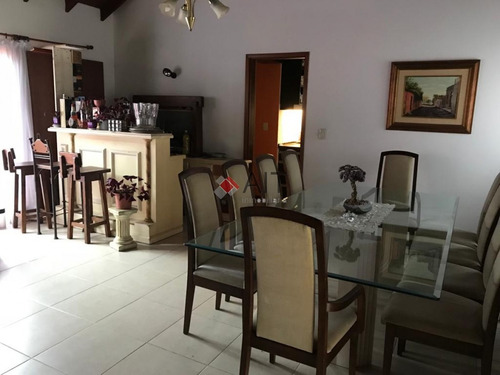 Imagen 4 de 14 de Venta Temporada !! Preciosa Casa Con Piscina, 3 Dormitorios, 3 Baños