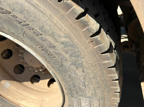 Imagem 16 de 25 de Volvo Fh 540 6x4 - 2016 - Leito Teto Baixo-ishift Baixo Km