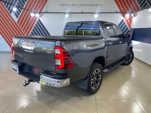 Toyota Hilux 2.8 SRV 4X4 CD 16V DIESEL 4P AUTOMÁTICO
