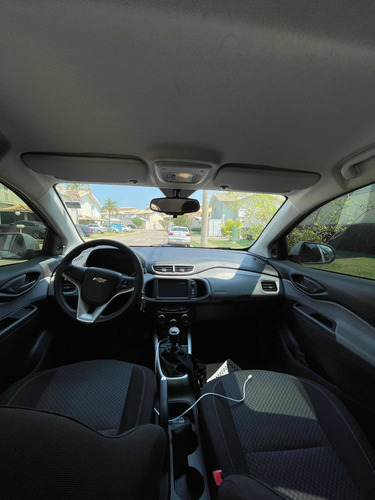 Imagem 7 de 8 de Chevrolet Onix 2017 1.0 Lt 5p