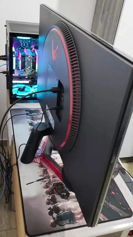 Monitor gamer LG 32GN600-B com tela de 32